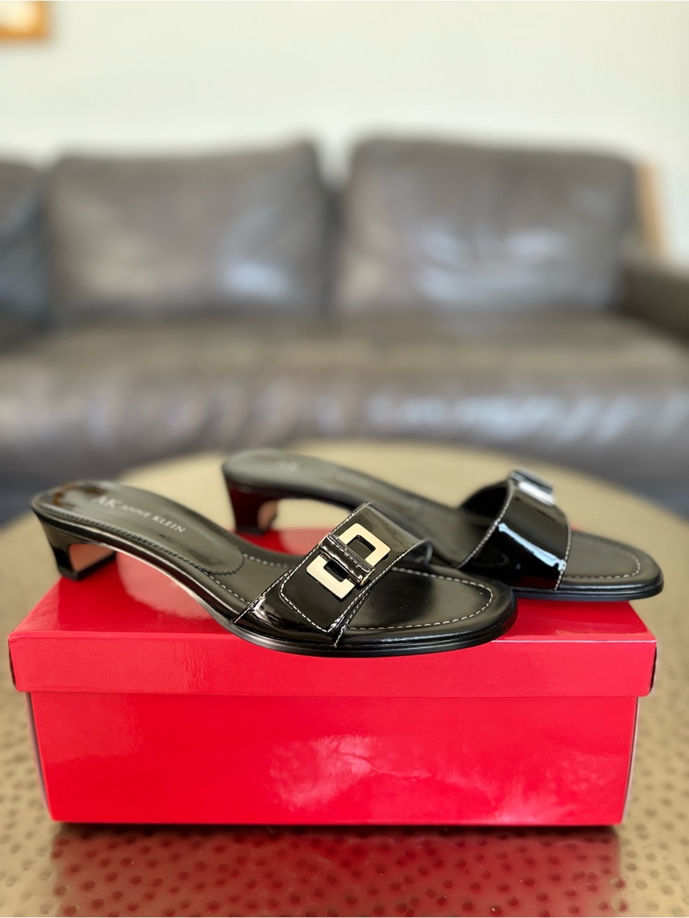 NWT Anne Klein Laurel AK Black Patent Slide Sandals Size 6M Kitten Heel Y2K